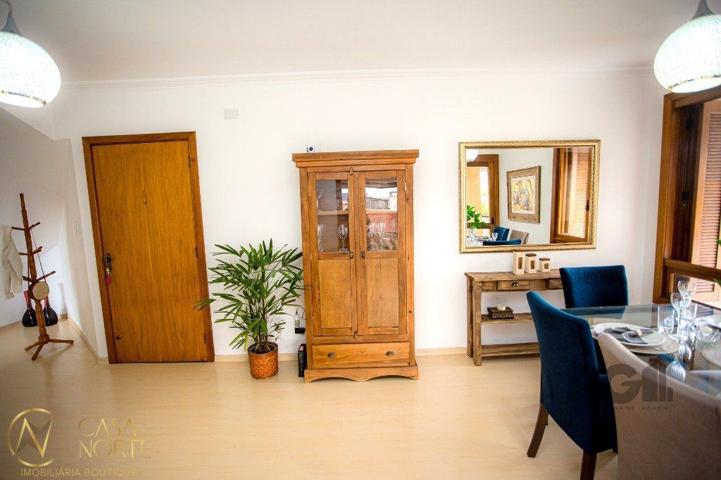 Cobertura à venda com 3 quartos, 260m², 1 suíte, 2 vagas, Rua Joaquim G. de Campos Netto no bairro Jardim Itu em Porto Alegre