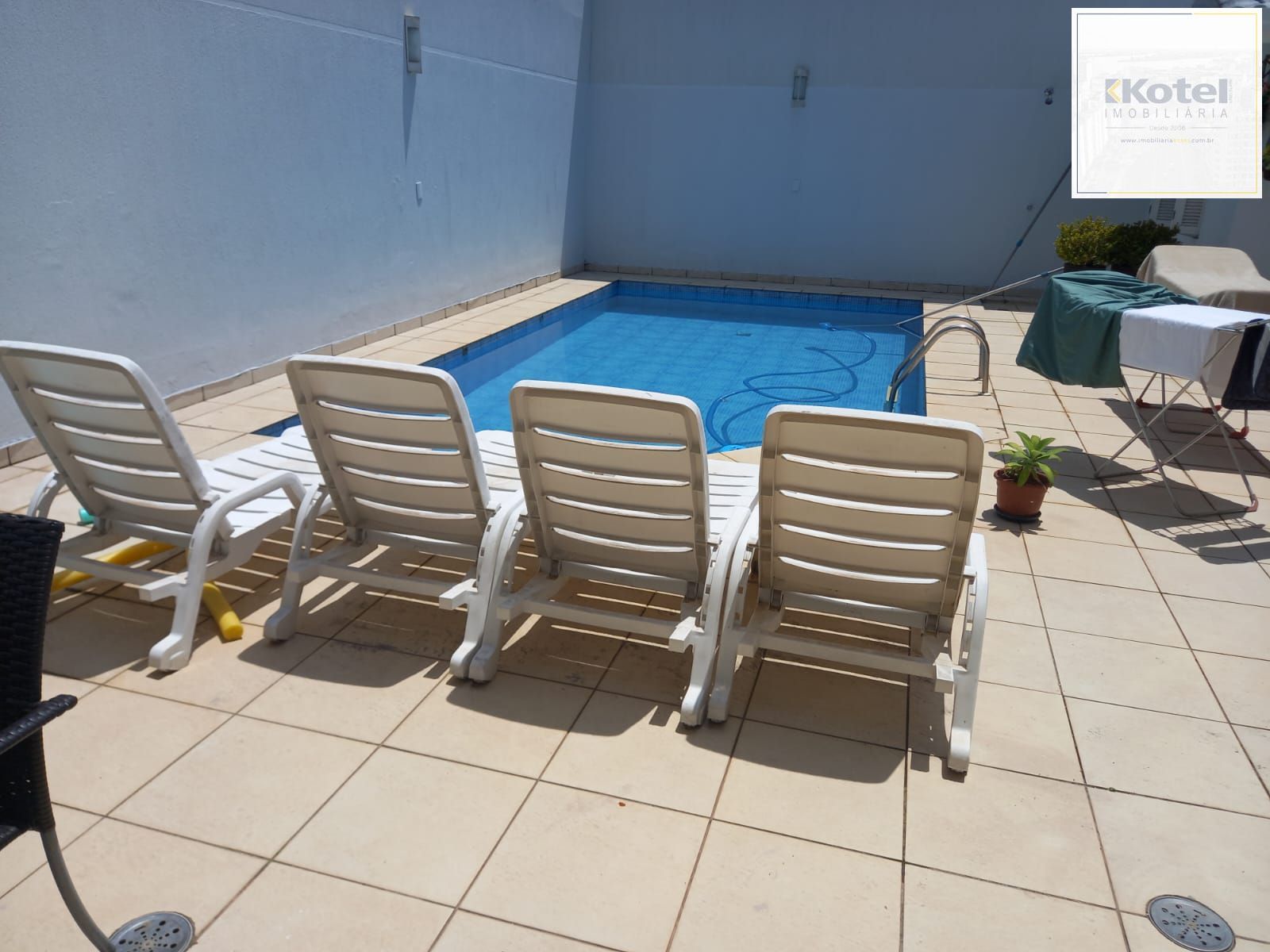 Vende-se sobrado com 5 quartos (3 suítes), 428m² e 3 vagas – Alto Petrópolis — foto 3