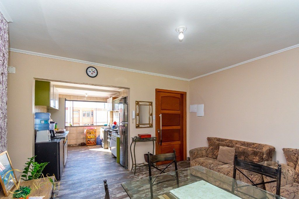 Apartamento à venda com 3 quartos, 90m², 1 suíte, 1 vaga, Rua Professor Clemente Pinto no bairro Medianeira em Porto Alegre