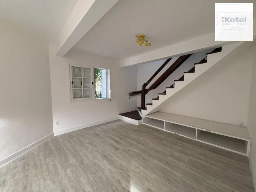 Casa 3 dormitórios à venda no bairro Nonoai, Porto Alegre — foto 2