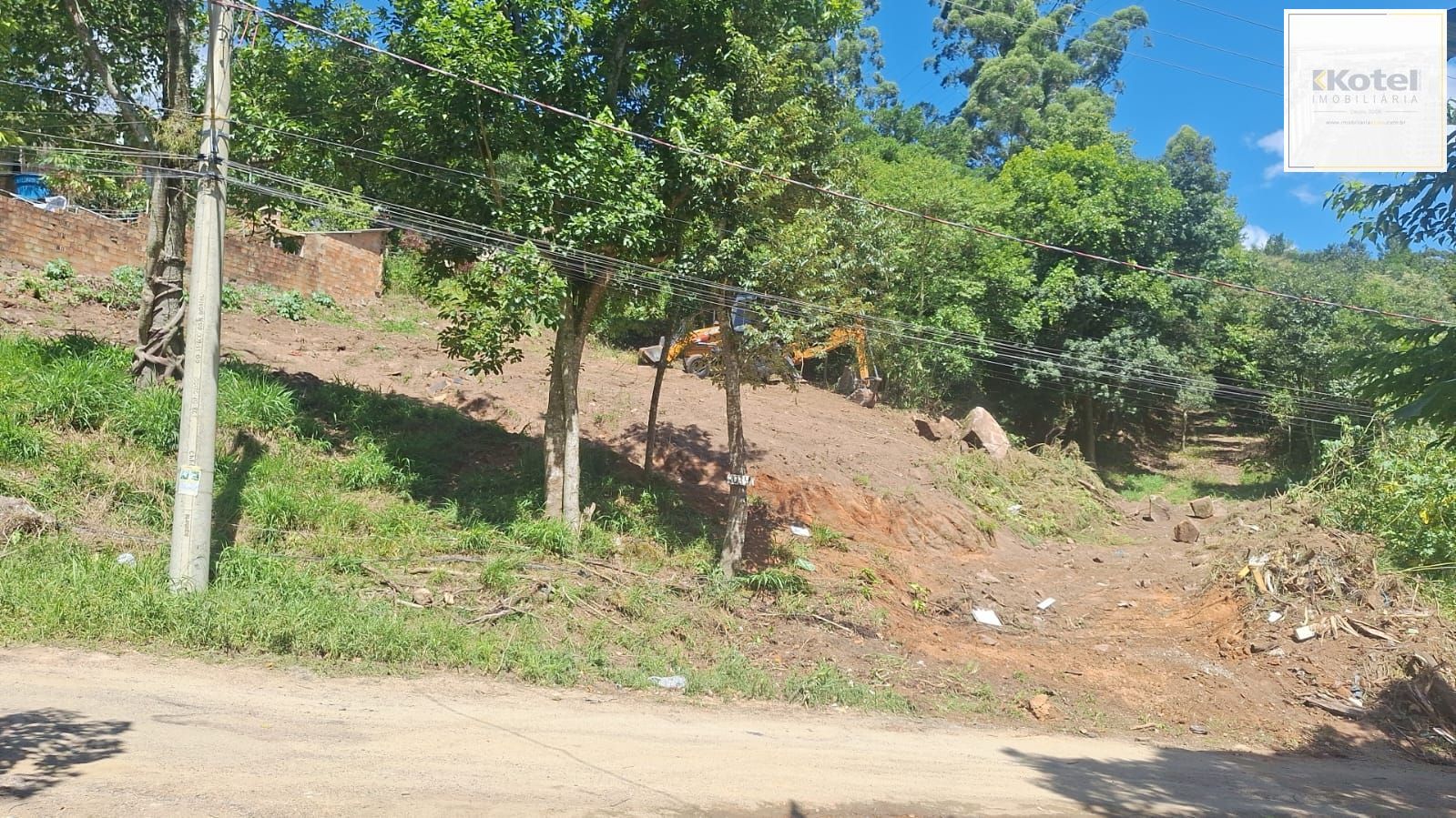 Terreno com 5.945,56 totais . — foto 4