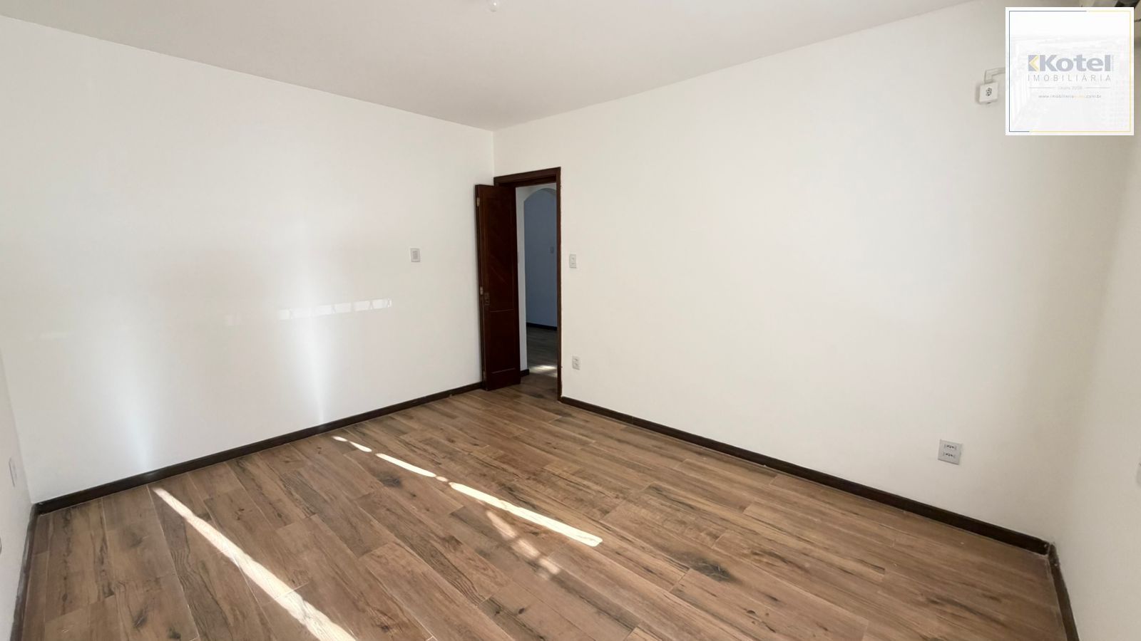 Apartamento de 2 dormitórios com vista para o Marinha no bairro Menino Deus em Porto Alegre/RS — foto 5