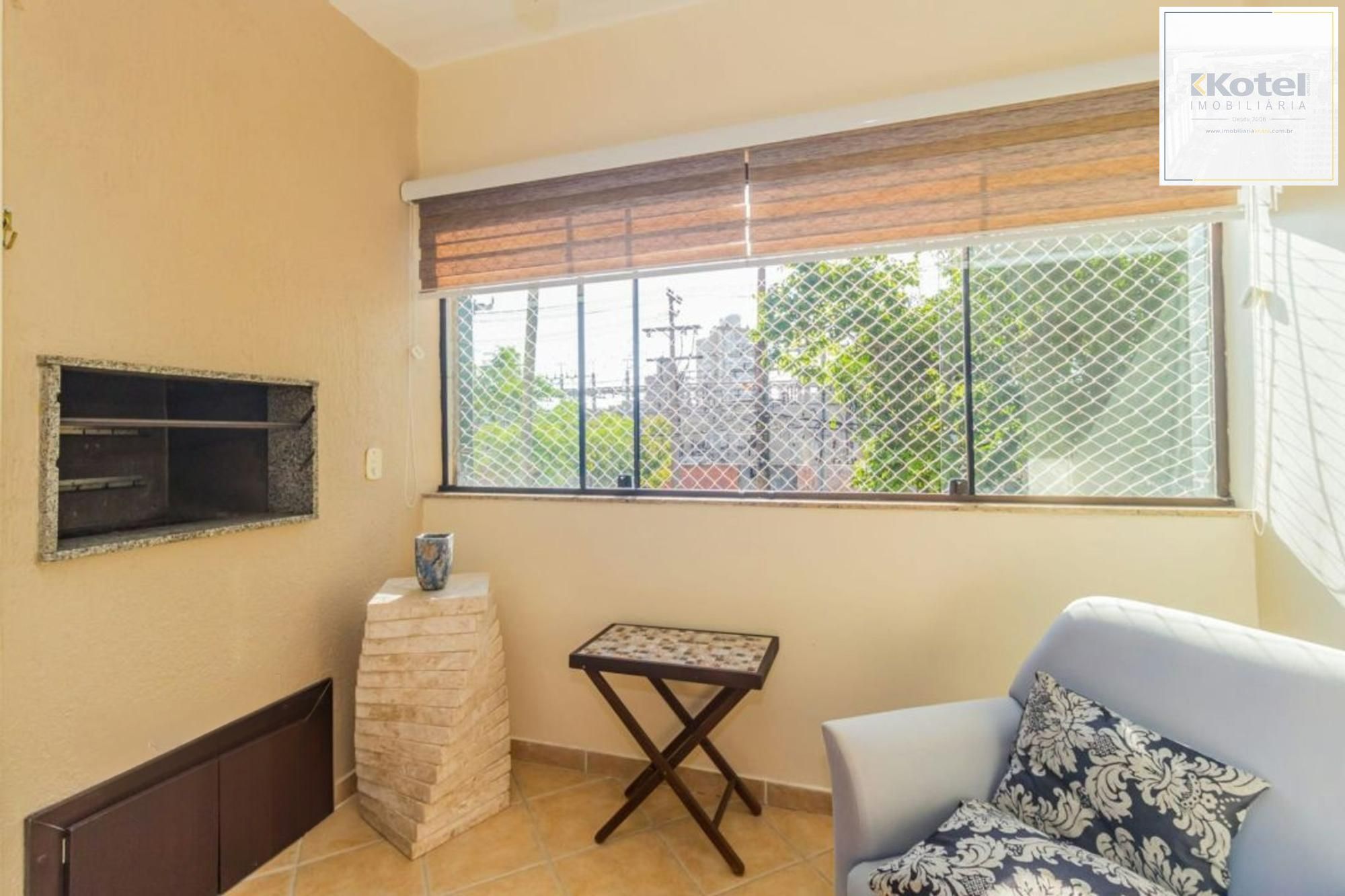 Apartamento de 2 dormitórios no bairro Petrópolis — foto 4