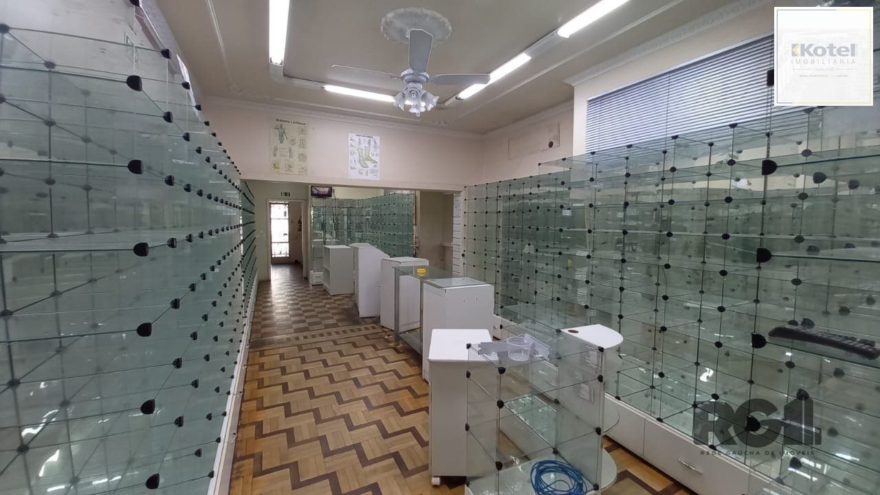 Vende Prédio com 357,83m²