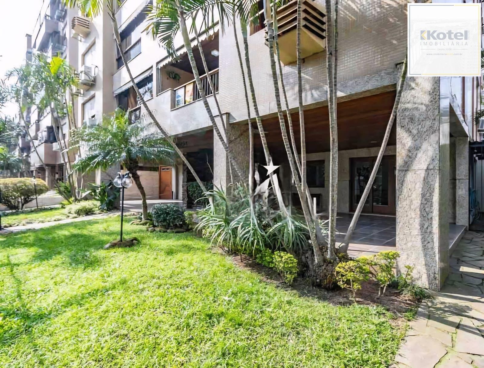 Apartamento no Bairro Jardim Lindóia -3 DORMITÓRIOS - 1 SUÍTE - 1 VAGA