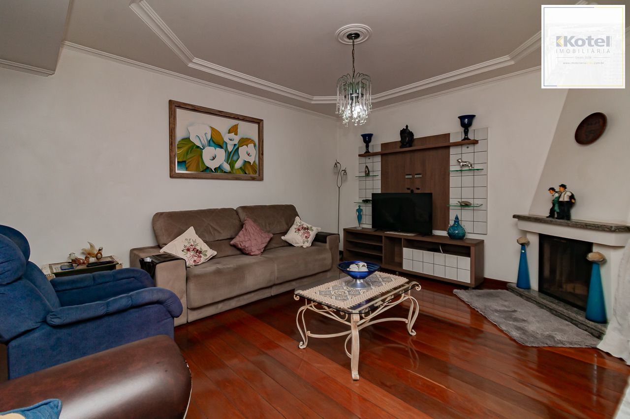 Casa 3 quartos à venda, 290m², Vila Ipiranga - Porto Alegre