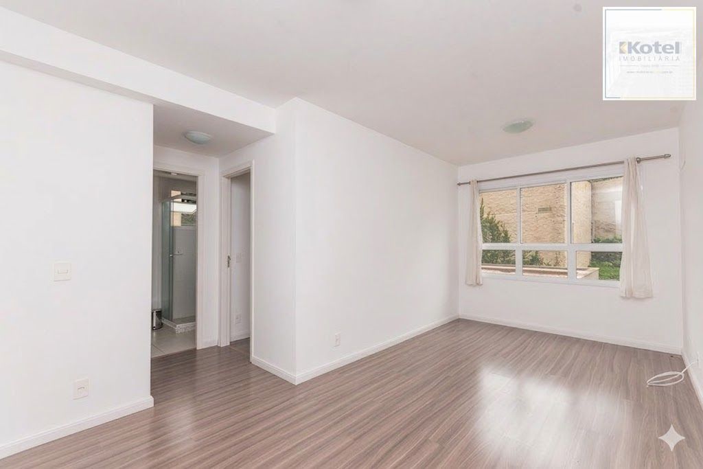 Apartamento com 02 dormitórios e 01 vaga no Bairro Jardim Carvalho Porto Alegre