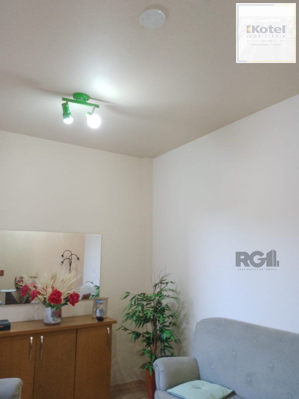 Apartamento 2 Dormitórios,frente,Bairro Cidade Baixa
