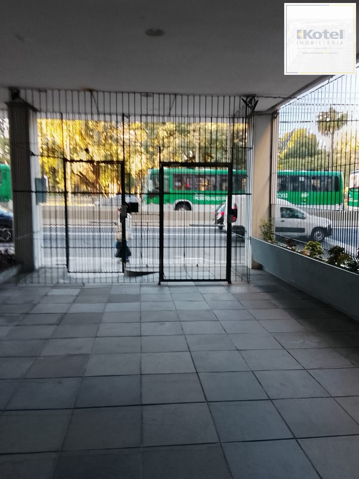Excelente cobertura erm frente a Redenção - Porto Alegre