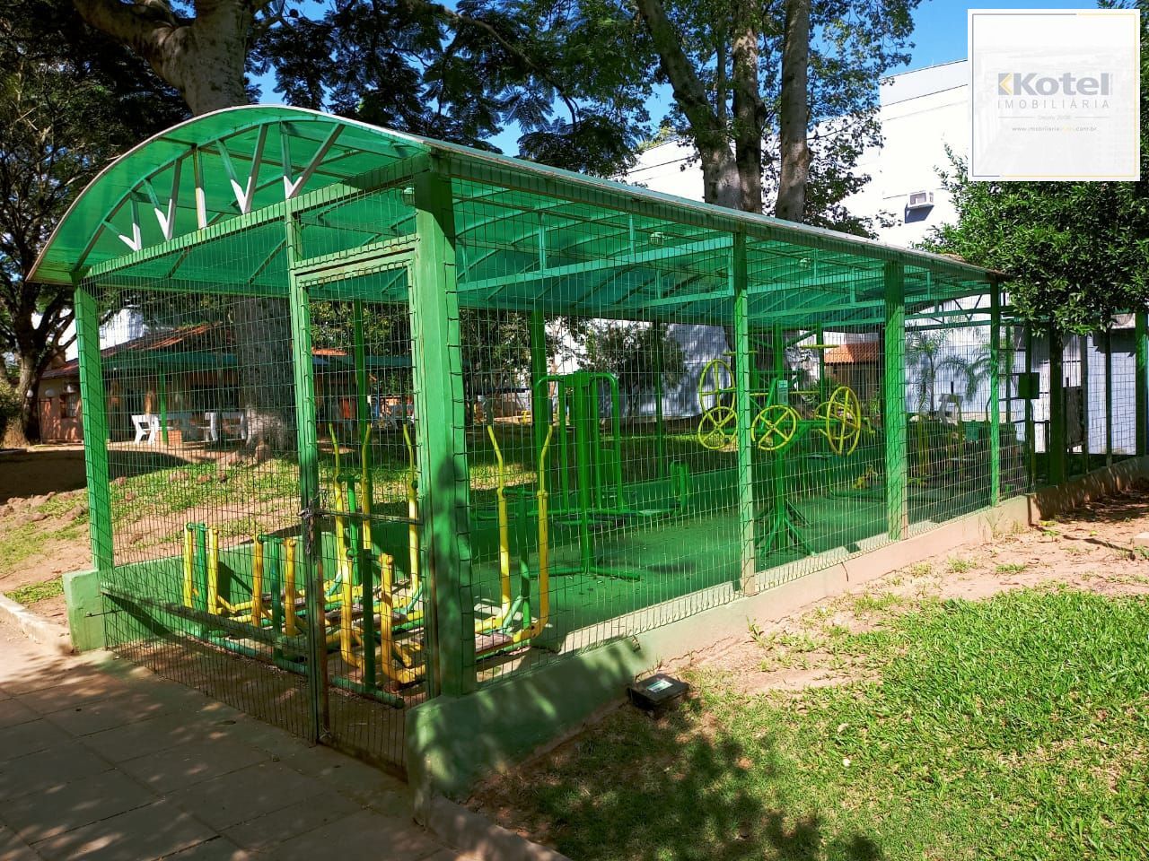 Apartamento com 2 Quartos,com box,no Bairro Humaitá — foto 3