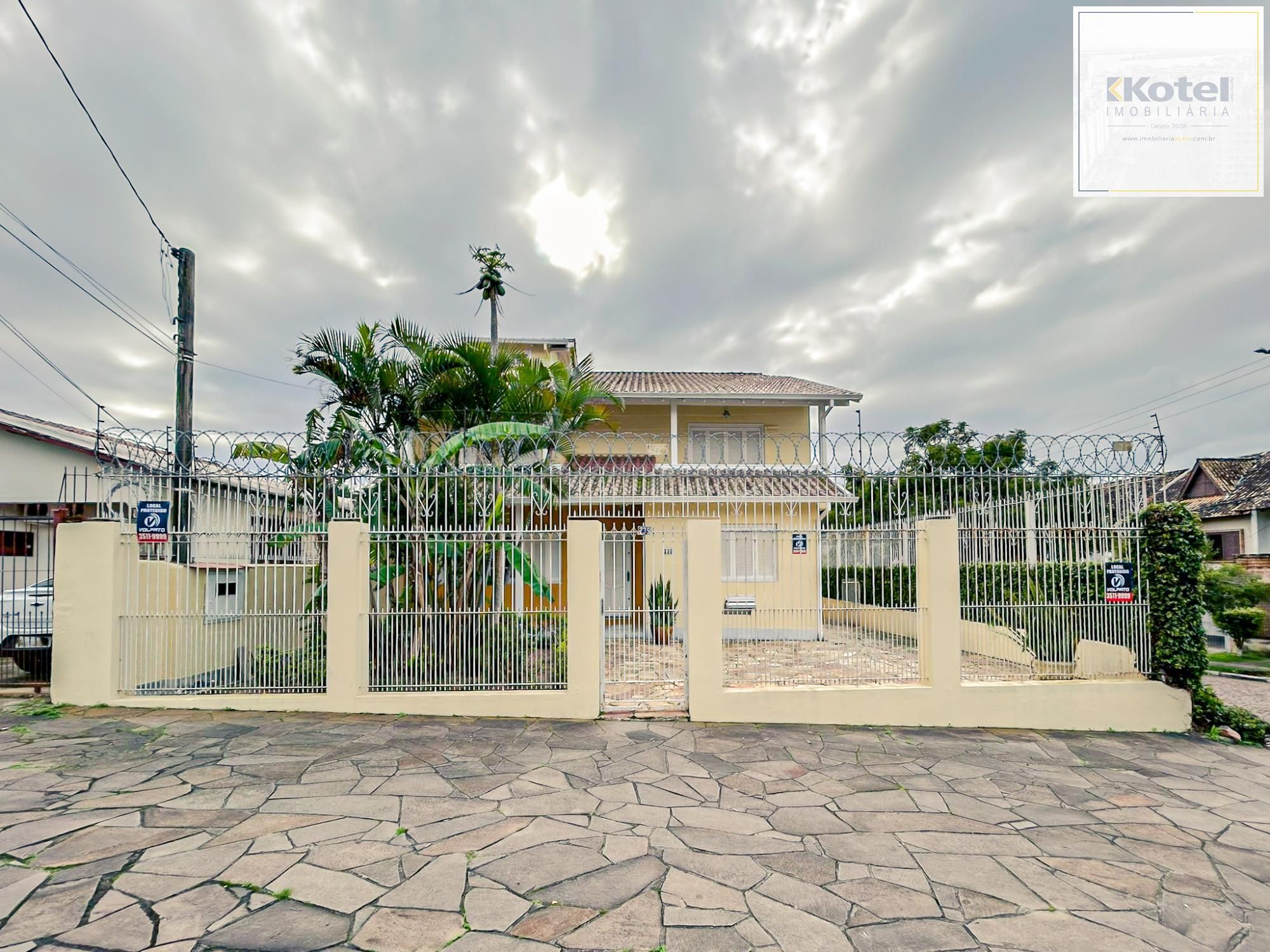 Casa 4 dormitórios 295m2 área construída bairro Nonoai
