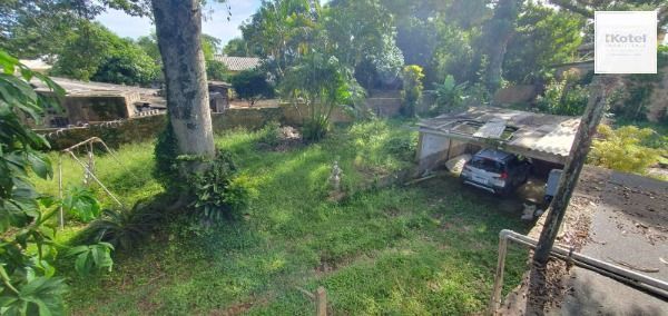 Terreno em Porto Alegre, no bairro Belém Novo, à venda.