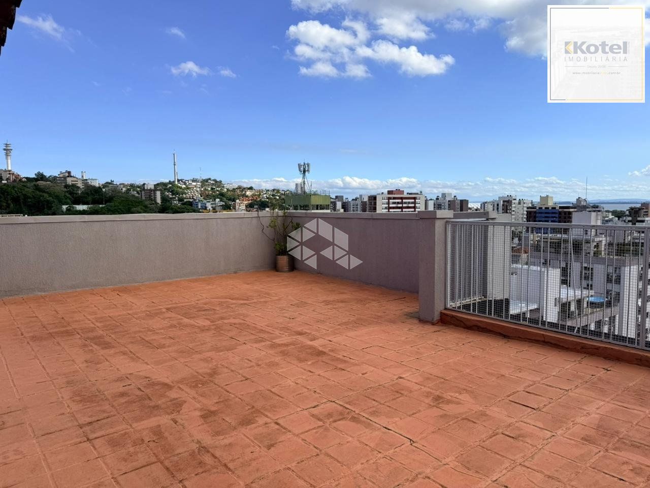 Apartamento 3 dormitórios com vaga na Getúlio Vargas - Menino Deus