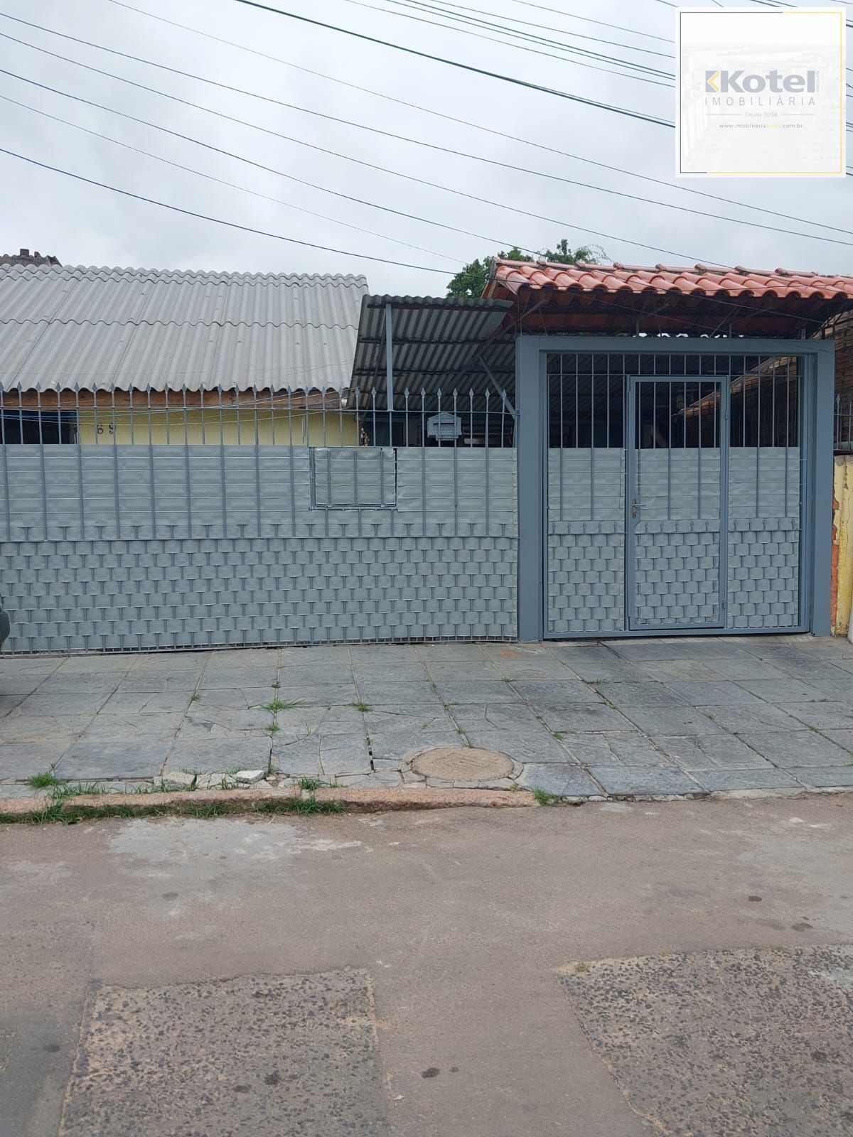 Casa no bairro Restinga - 3 dormitórios — foto 2