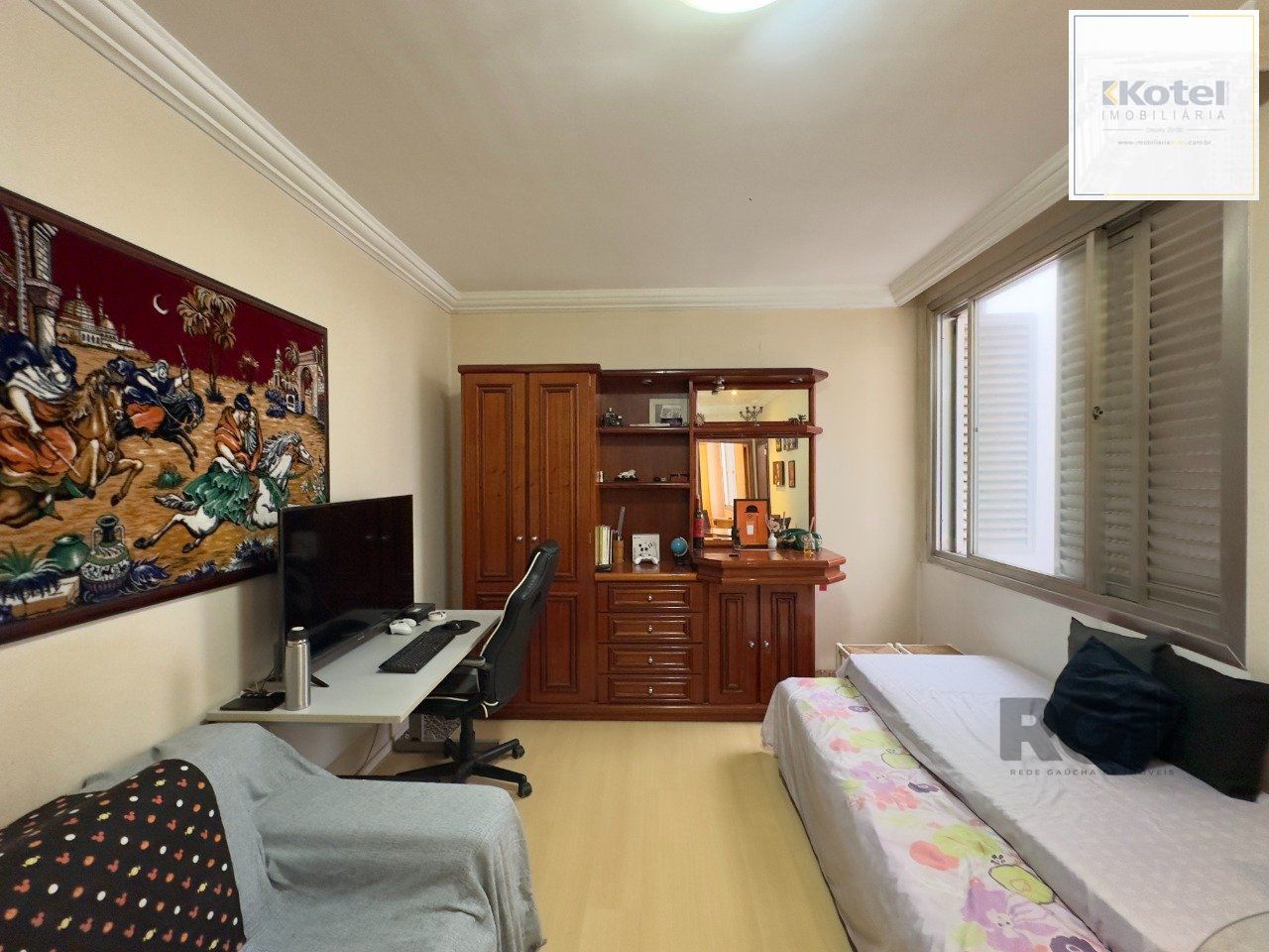 APARTAMENTO 1 DORMITÓRIO PRÓXIMO À ORLA DO GUAÍBA NO CENTRO HISTÓRICO