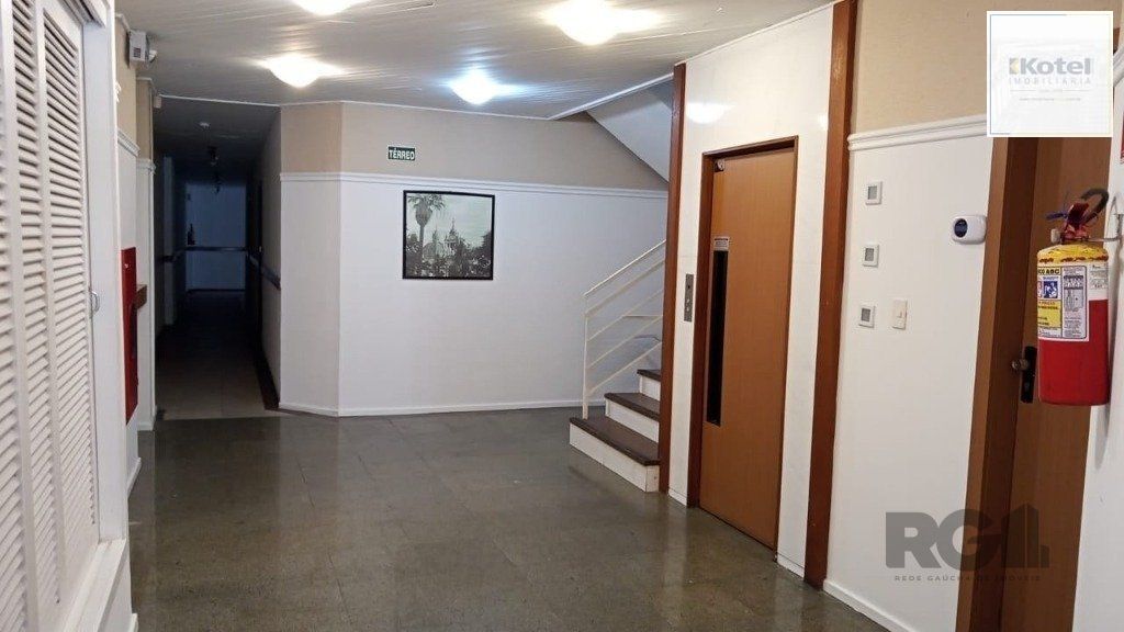 Sala Comercial, à venda, 34 m², Floresta - Porto Alegre — foto 2