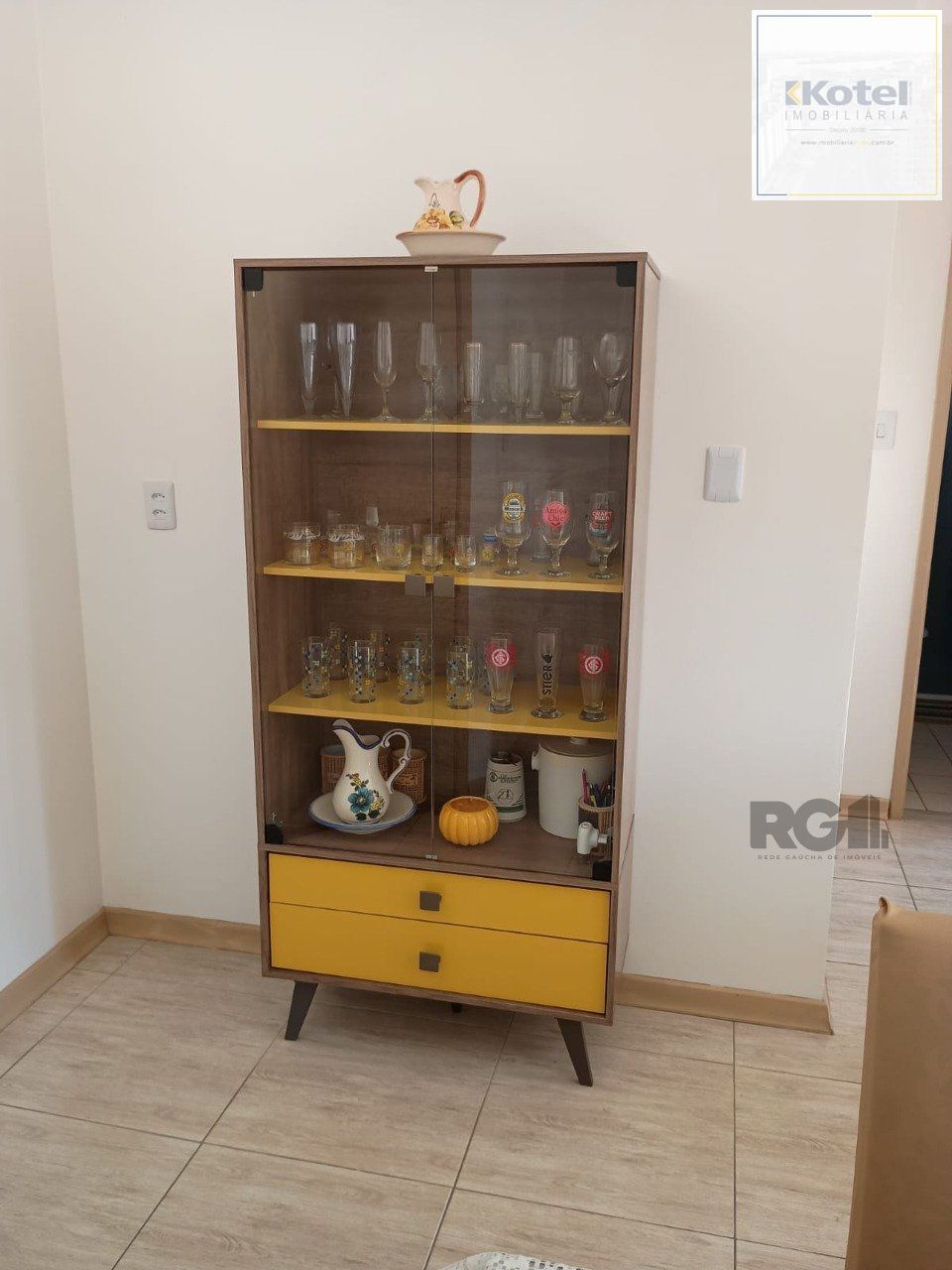 Apartamento semi mobiliado, 1 dormitporio, Bairro Santo Angelo