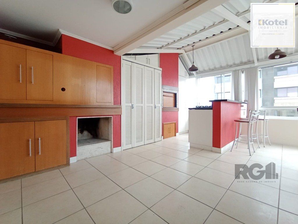 Duplex 2 dormitórios 1 vaga coberta em frente ao parque marinha do Brasil no Praia de Belas