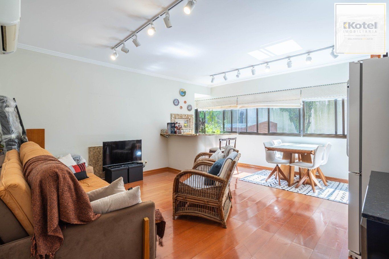 Apartamento de 3 quartos e 93m² à venda em Rio Branco, Porto Alegre.