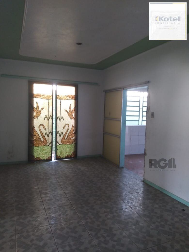 Casa 3 dormitórios, vaga de garagem, Bairro Vila Cachoeirinha