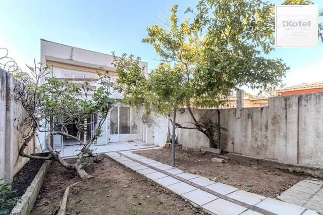 Casa com 04 quartos no Bairro : Partenon em Porto Alegre/RS — foto 4