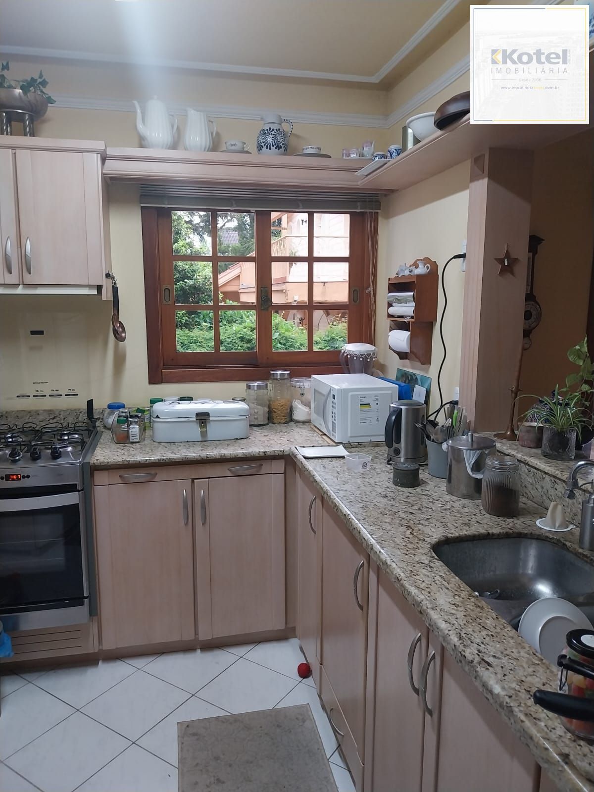 Apartamento Mobiliado com 2 dorm., 02 vagas à Venda no Bairro Planalto em Gramado — foto 2