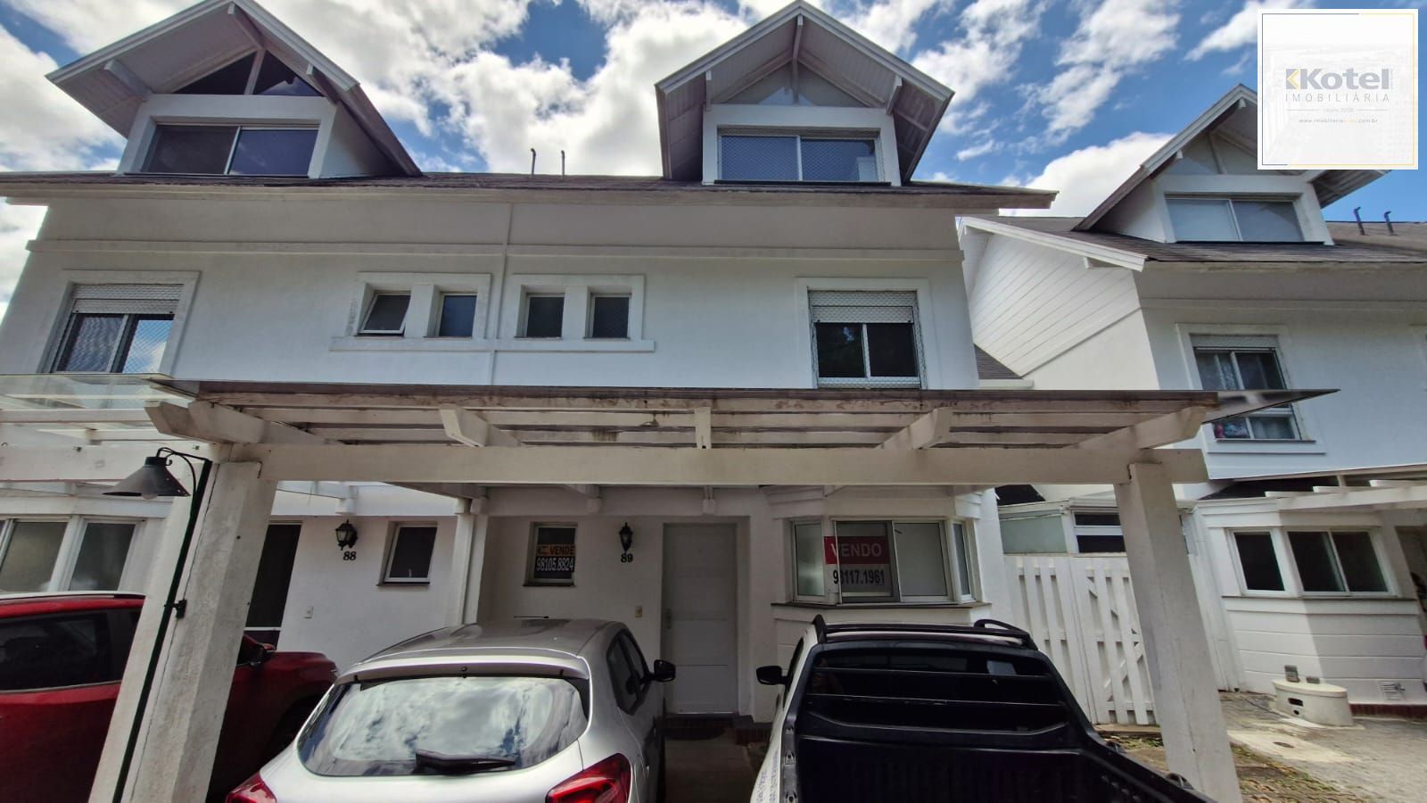 Casa em Condominio fechado, 5 dormitórios com infraestrutura completa