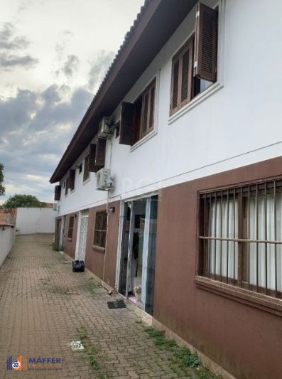 Casa em condominio fechado de 3 dormitórios e vaga DESOCUPADA