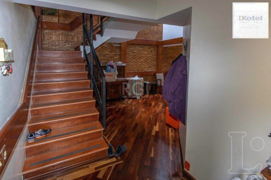 Casa para Venda - 349m², 4 dormitórios, sendo 1 suites, 3 vagas - Tristeza — foto 3