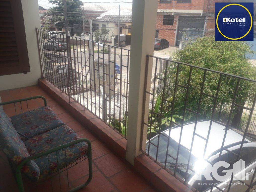 Casa 3 quartos à venda, 150m², Jardim São Pedro - Porto Alegre