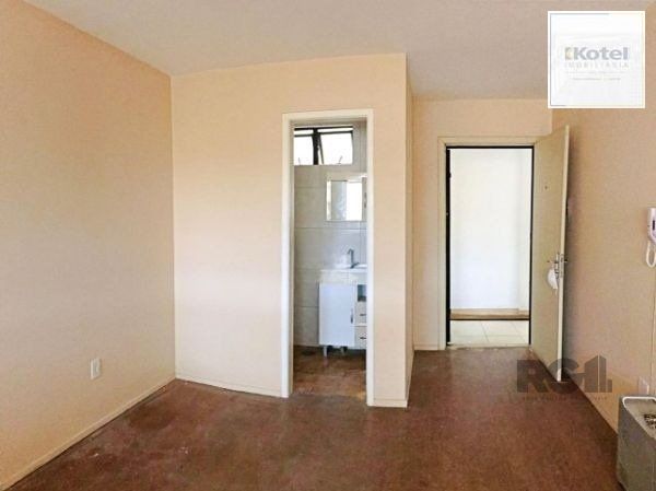 Sala / Conjunto comercial no Partenon com 32m² DESOCUPADA
