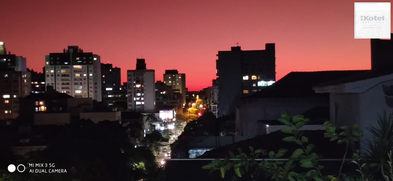 Casa com 3 quartos, 3 banheiros, vaga de garagem no bairro São João. — foto 3