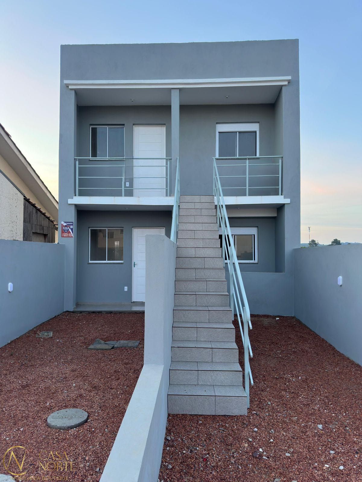 Casa à venda com 2 quartos, 55m², 1 vaga, Joel Iuchno no bairro Hípica em Porto Alegre