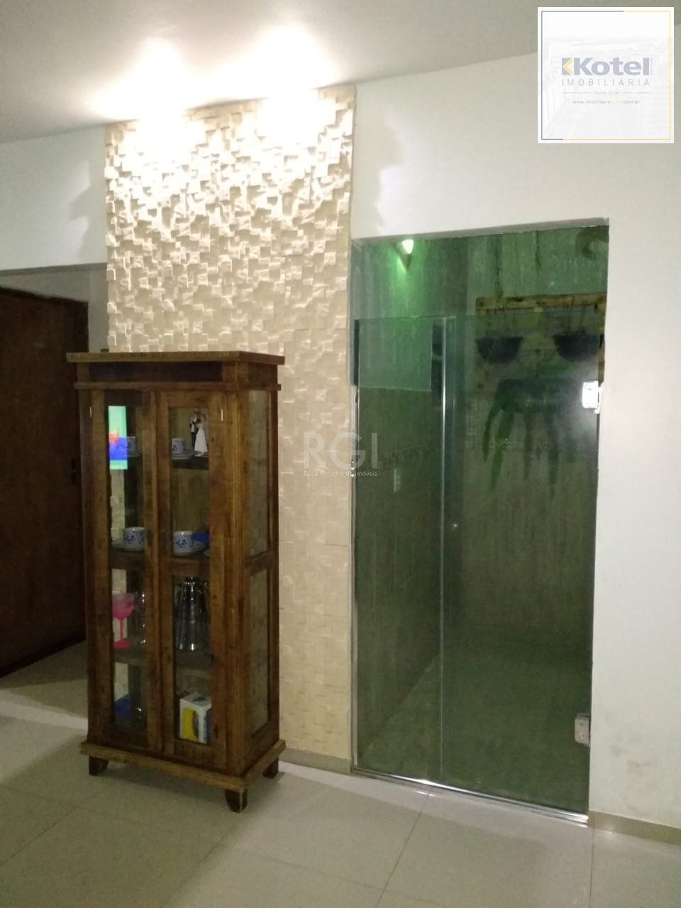 Casa com 2 quartos, 2 vagas de garagem, no bairro Aberta dos Morros, Porto Alegre/RS — foto 4