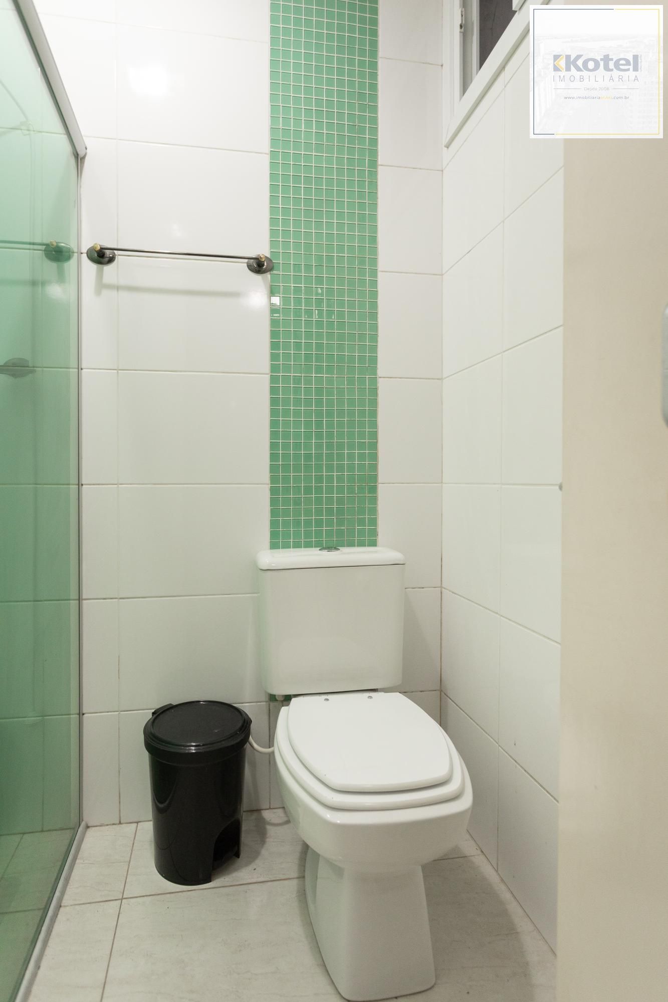 Sobrado de Alto Padrão com Piscina Aquecida e Espaço Comercial Independente