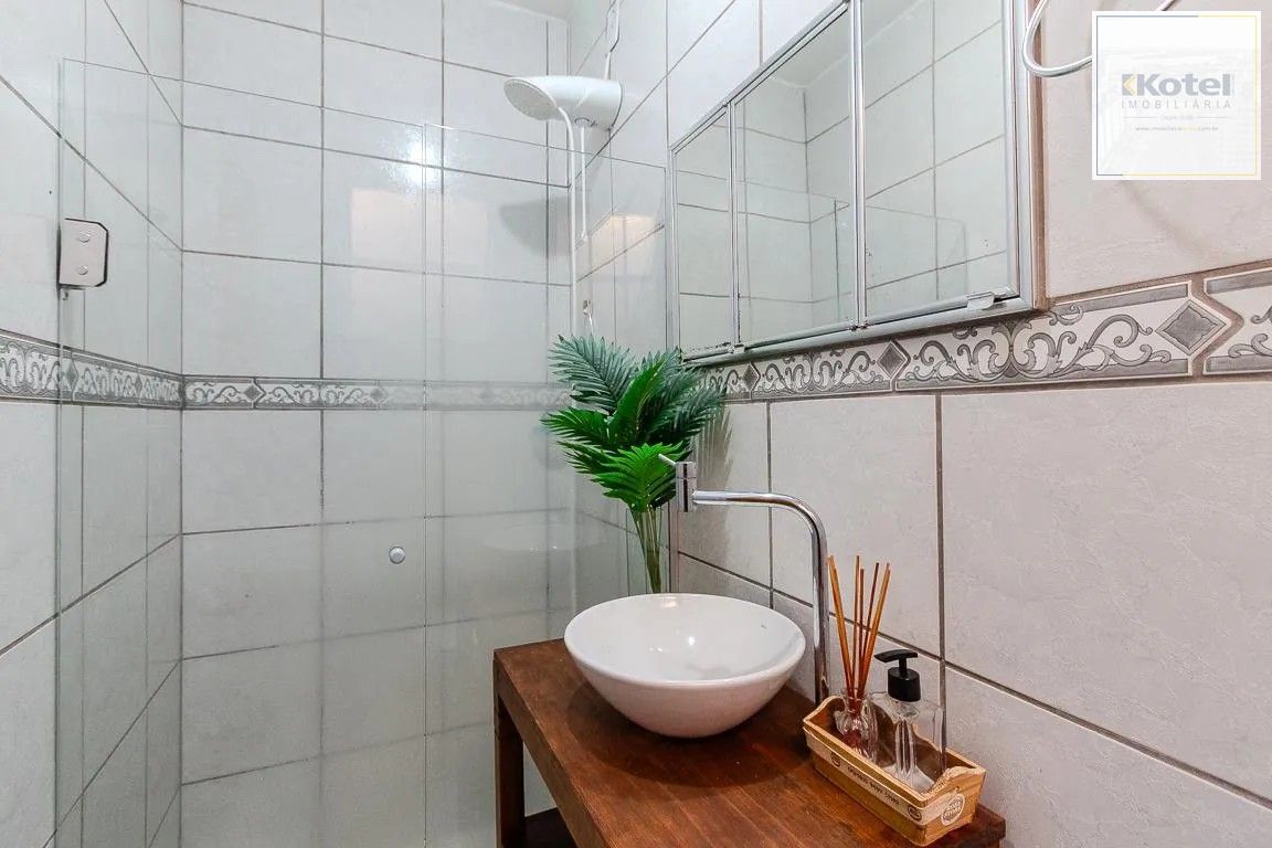 Apartamento Mobiliado, 02 dormitórios, 01 vaga — foto 4