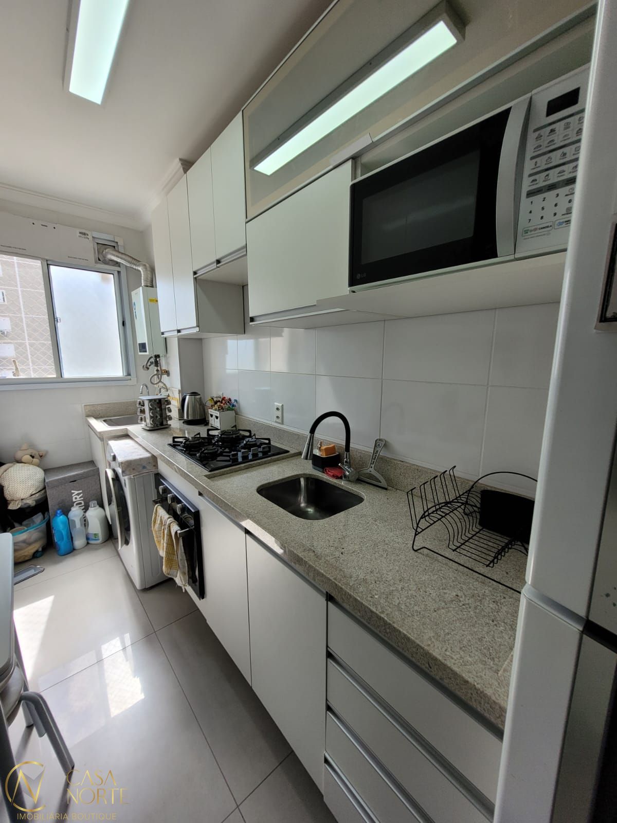 Apartamento à venda com 2 quartos, 46m², 1 vaga, Avenida Baltazar de Oliveira Garcia no bairro São Sebastião em Porto Alegre