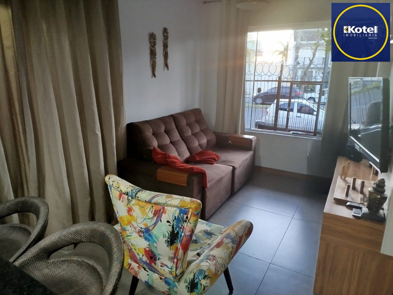 Casa com 156m², 4 dormitórios, 3 vagas no Ecoville.