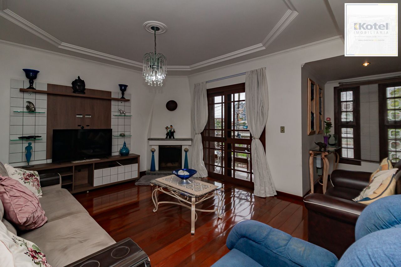 Casa 3 quartos à venda, 290m², Vila Ipiranga - Porto Alegre
