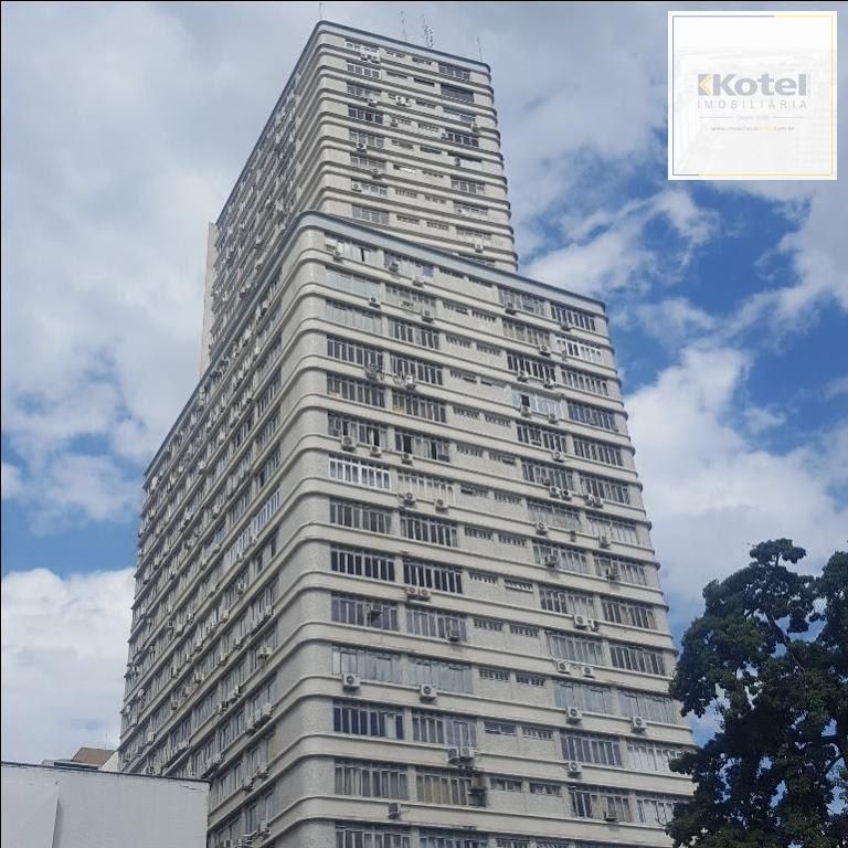 Vende sala em andar alto - Centro Histórico - Porto Alegre/RS