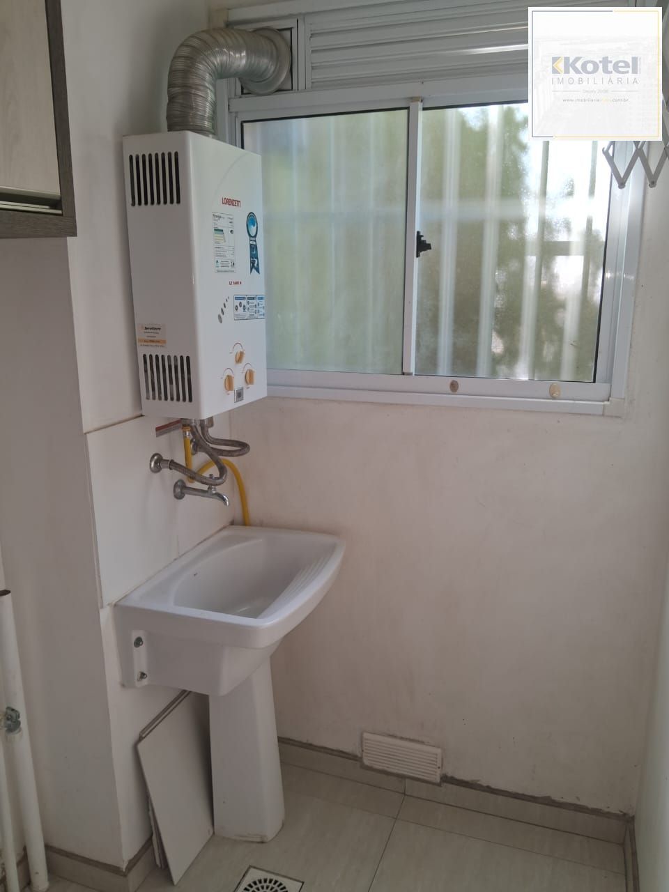 Apartamento de 2 dormitórios, semi mobiliado, com excelente infraestrutura! — foto 5