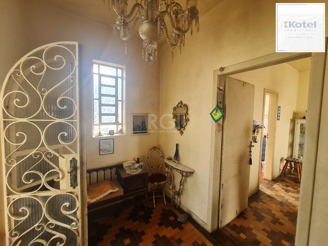 Casa para Venda - 234m², 4 dormitórios, sendo 1 suites, Vila Assunção