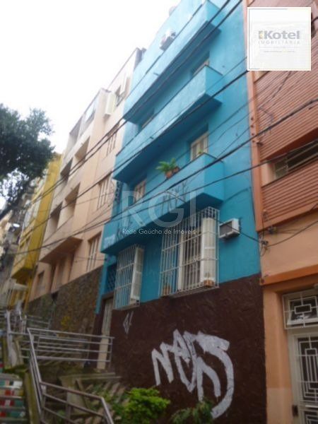 Apartamento de 1 dormitório TÉRREO no Centro DESOCUPADO