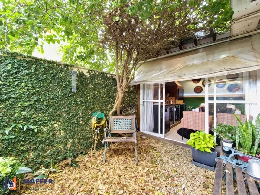 Casa em condomínio no bairro Teresópolis de 3 dormitórios e 2 vagas e infra