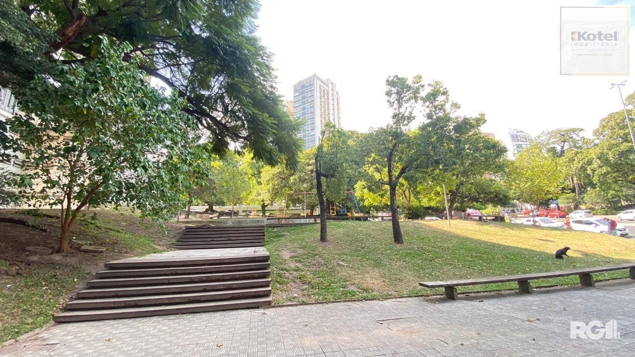 Apartamento 1 Dormitório com Sacada no Centro Histórico