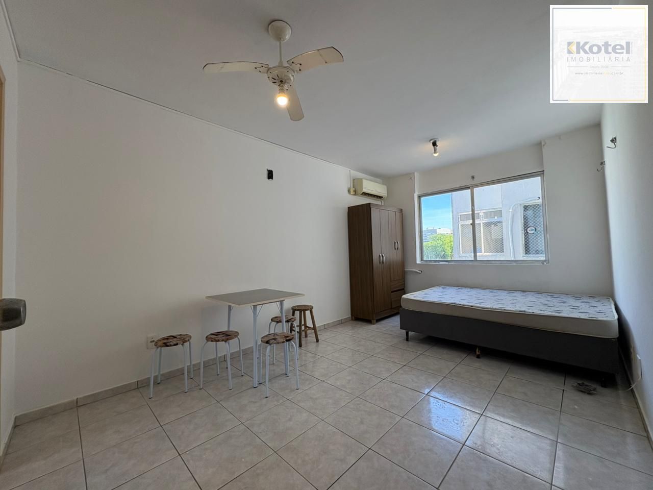 Kitnet, à venda, 25 m², Centro Histórico - Porto Alegre — foto 4