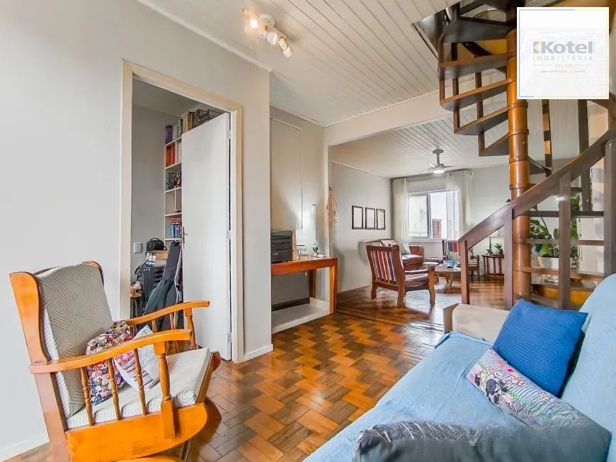 Apartamento cobertura 3 dormitórios suíte e sacada, Av, Berlin, Bairro São João