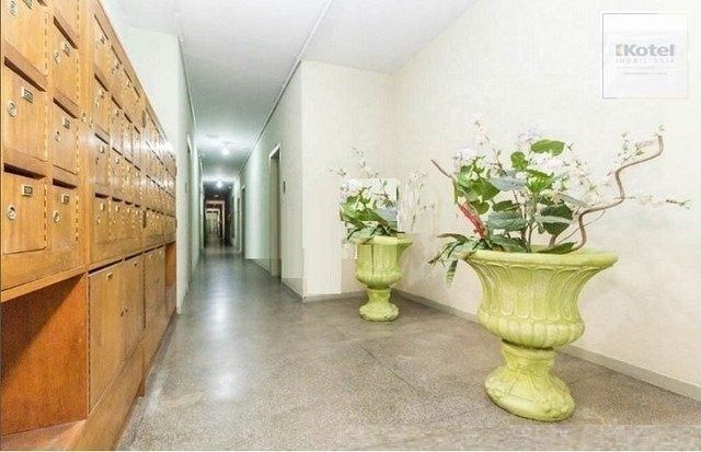 Apartamento de 2 dormitórios no Menino Deus DESOCUPADO