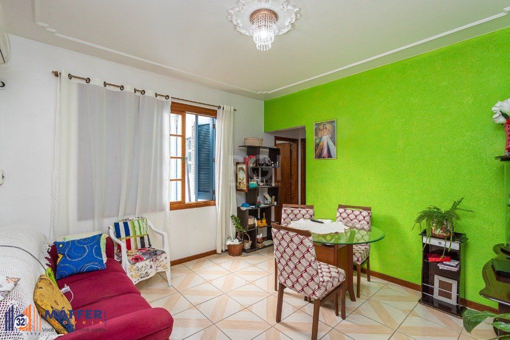 Apartamento de 2 dormitórios no Menino Deus