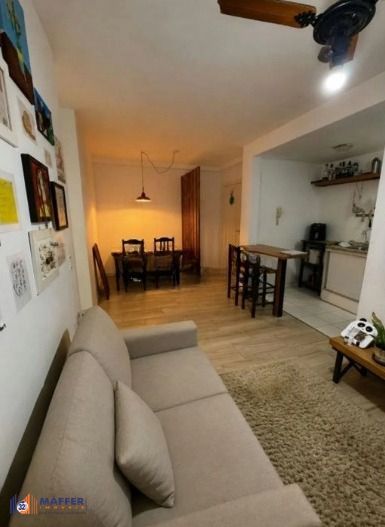 Apartamento de 3 quartos, elevador e 1 vaga no bairro Cristal.